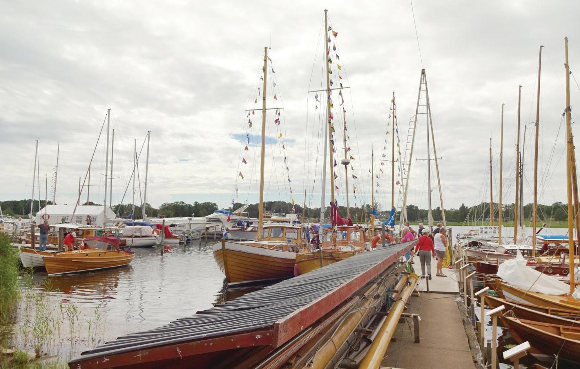 Gorgeous Home In Ronneby With House Sea View エクステリア 写真